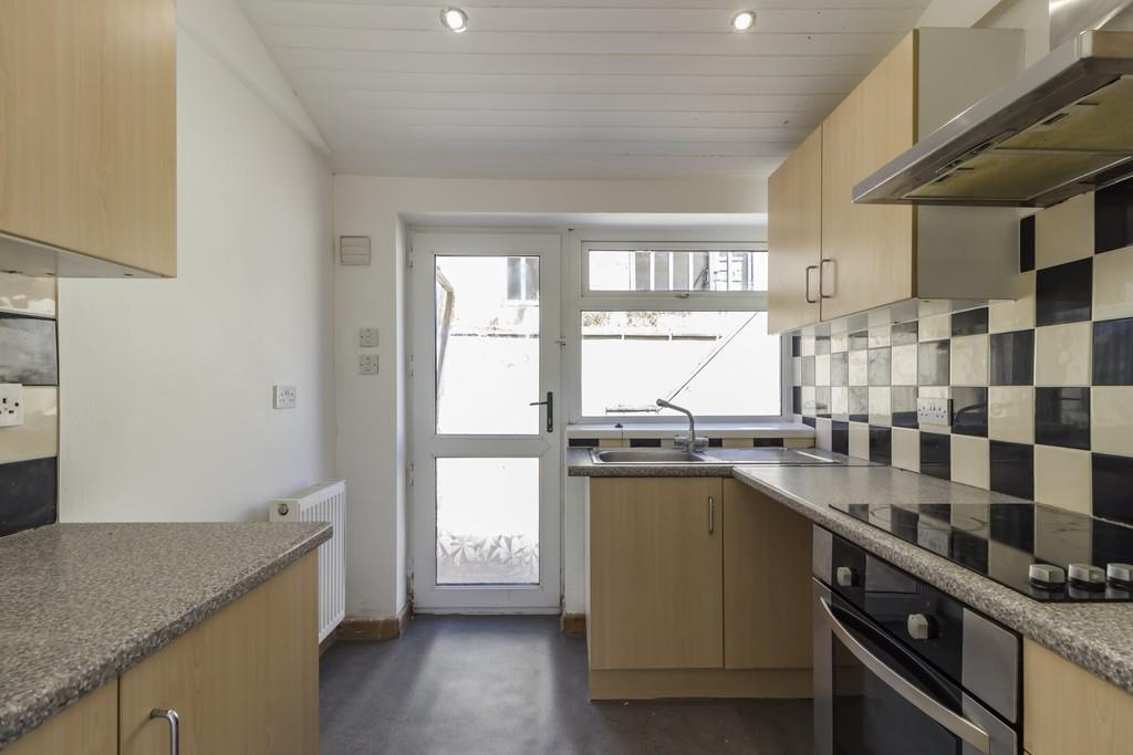 house - terraced for sale bedw road