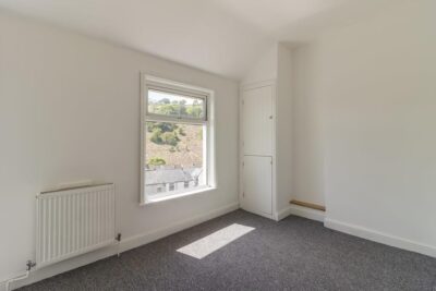 house - terraced for sale bedw road