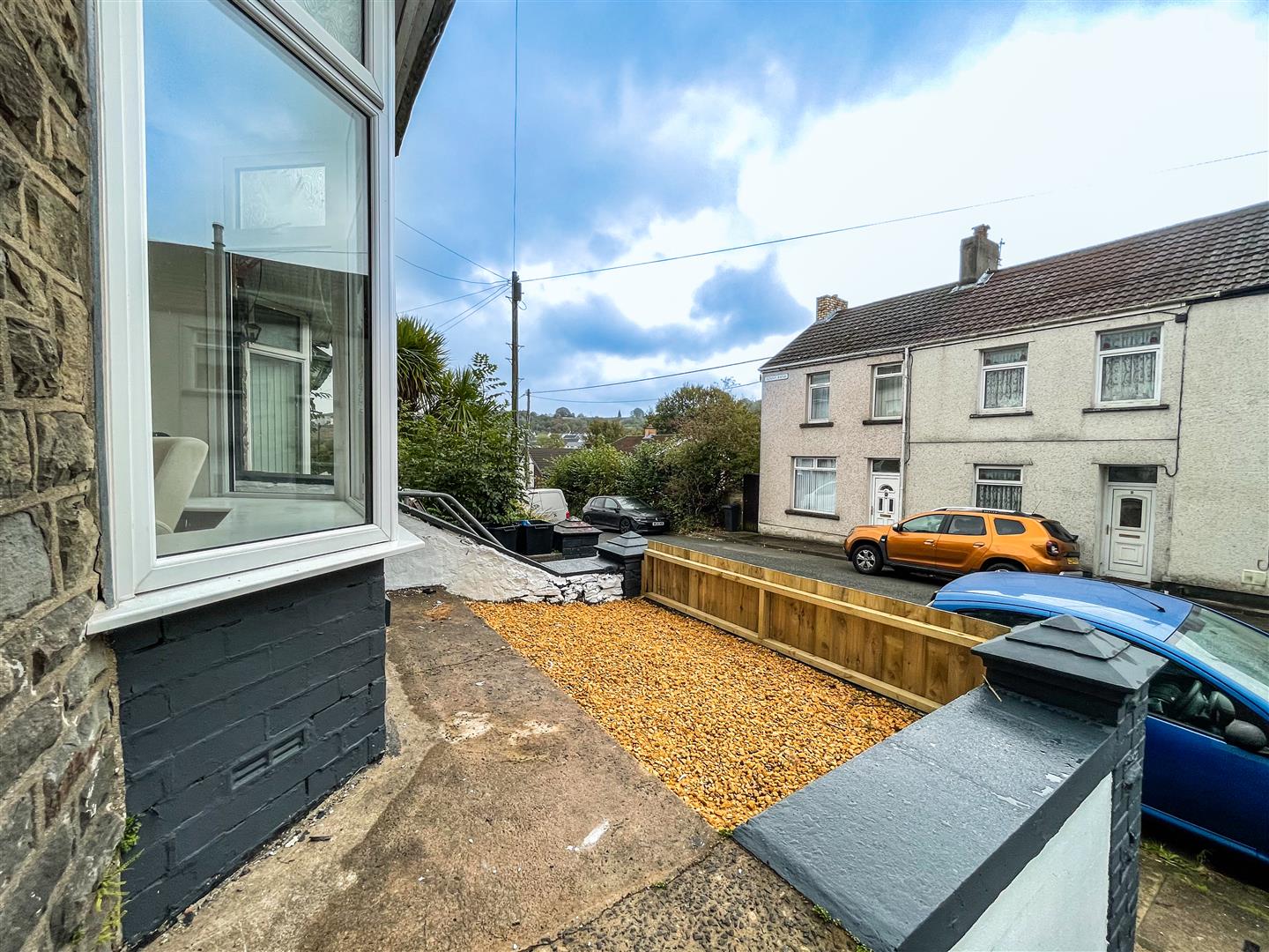 house - end terrace for sale sunny bank
