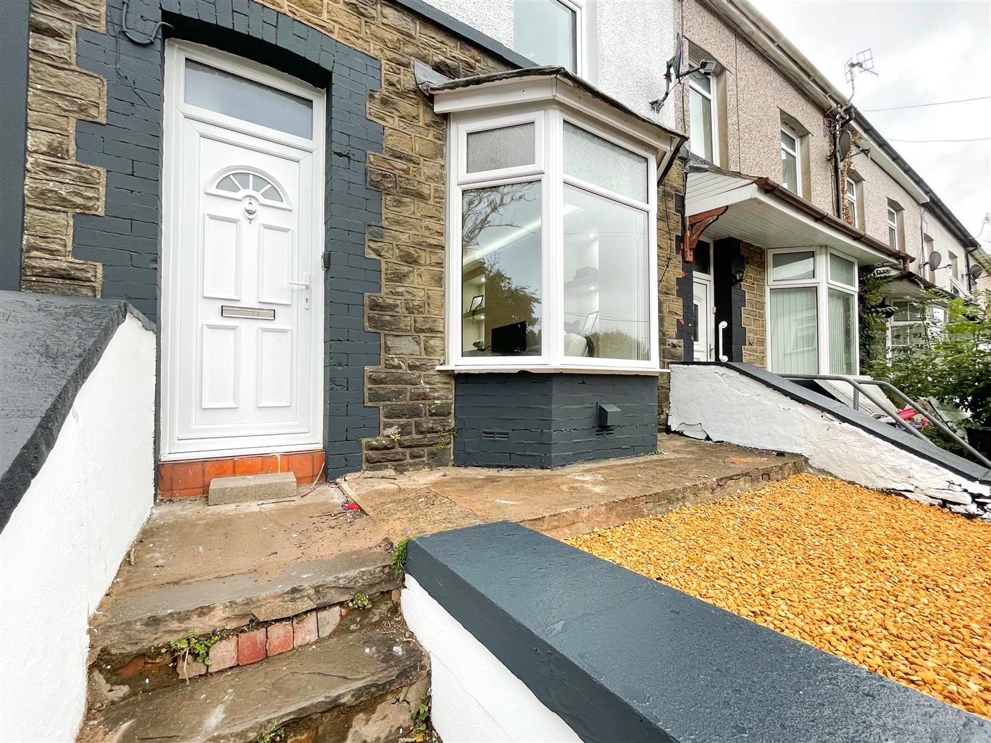 house - end terrace for sale sunny bank