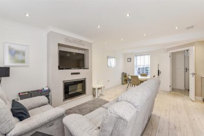 house - terraced for sale barry road