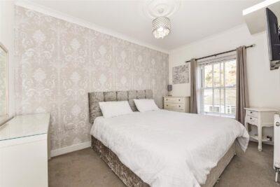 house - terraced for sale barry road