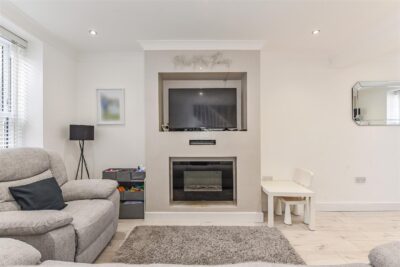 house - terraced for sale barry road