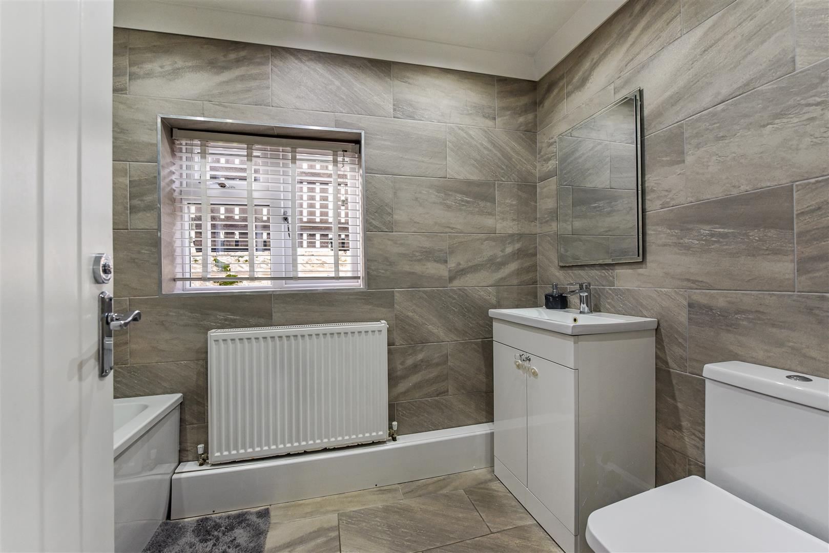 house - terraced for sale barry road