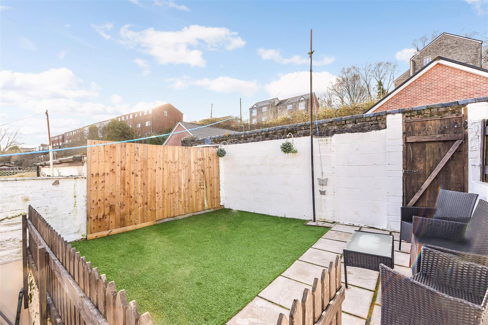 house - terraced for sale barry road