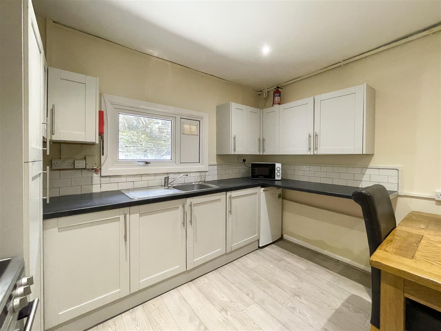 flat for sale wood road