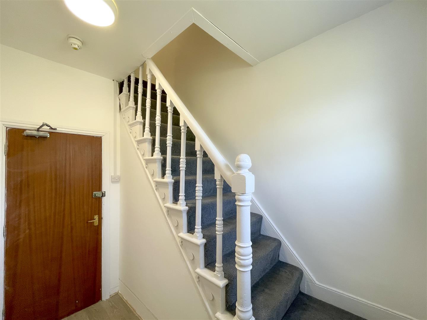 flat for sale wood road