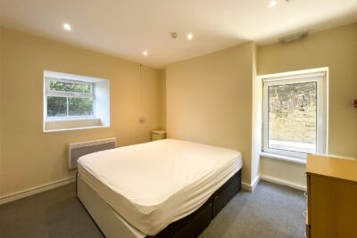 flat for sale wood road