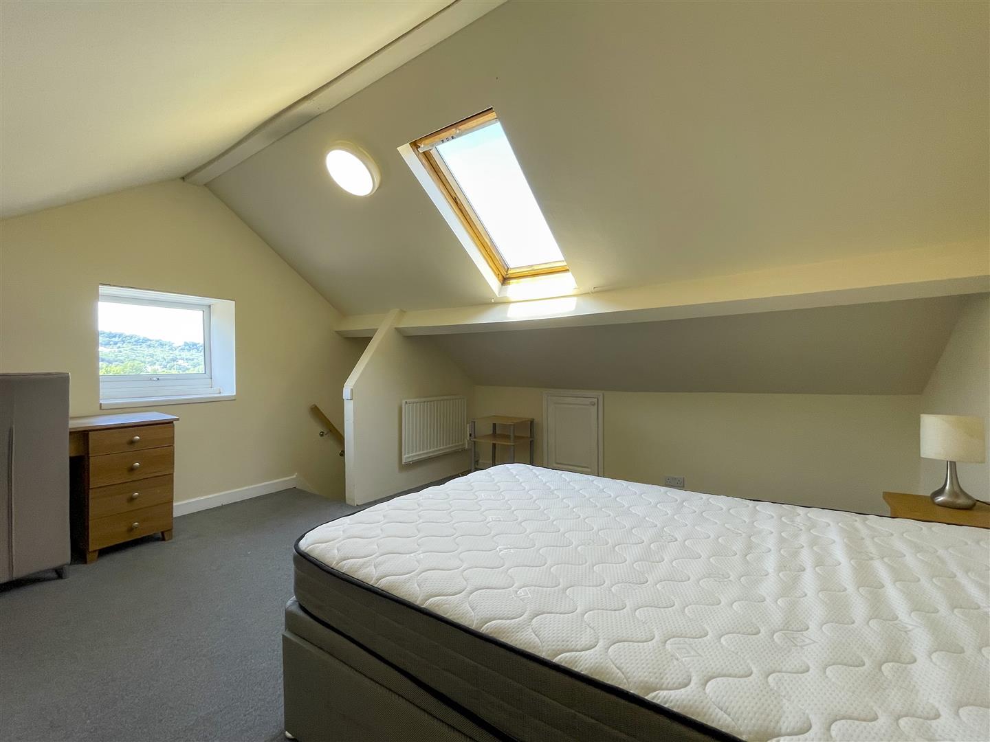 flat for sale wood road