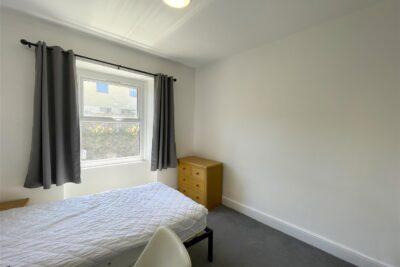 flat for sale wood road