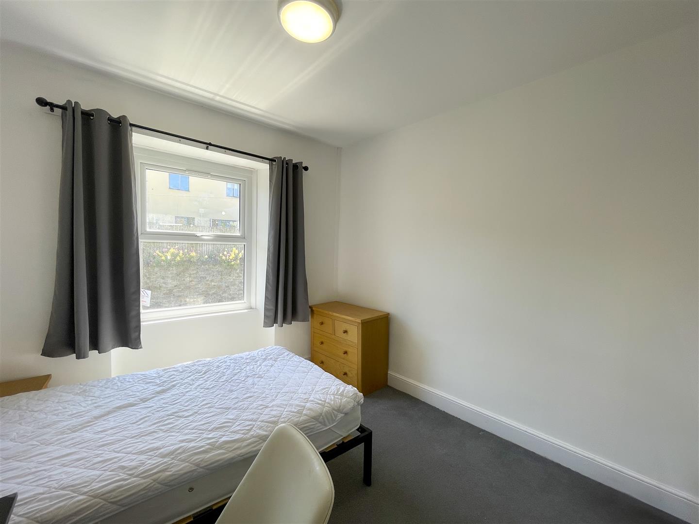 flat for sale wood road