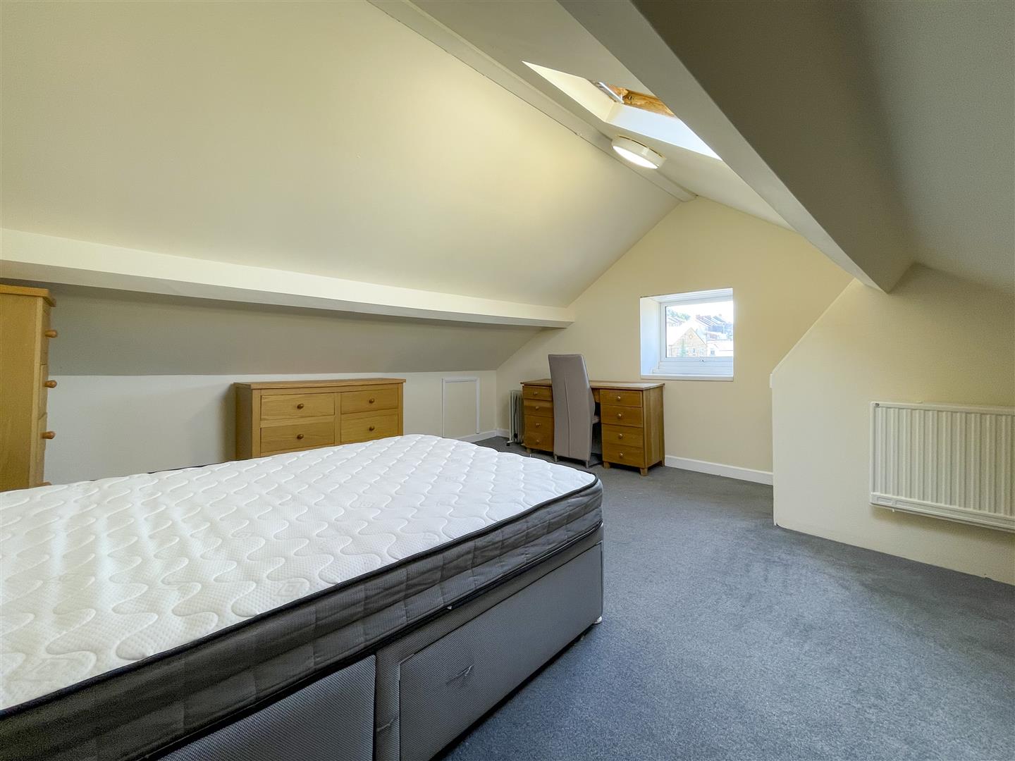 flat for sale wood road