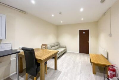 flat for sale wood road