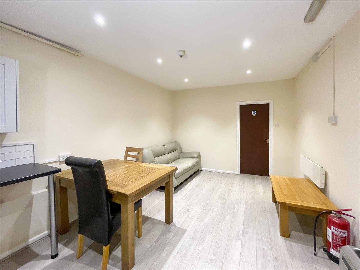 flat for sale wood road