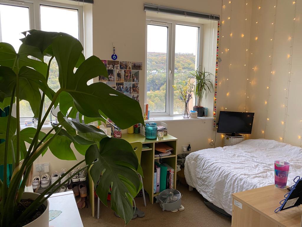 house - end terrace for sale wood road