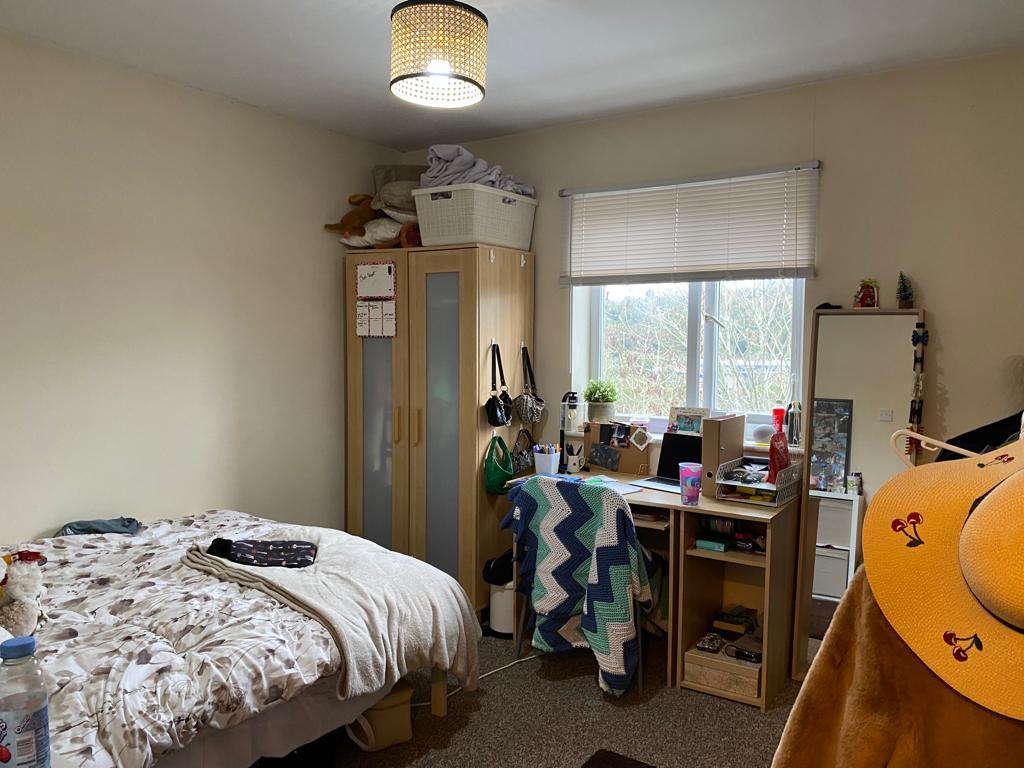 house - end terrace for sale wood road