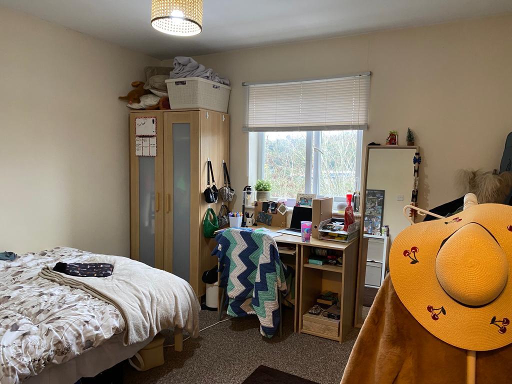 house - end terrace for sale wood road