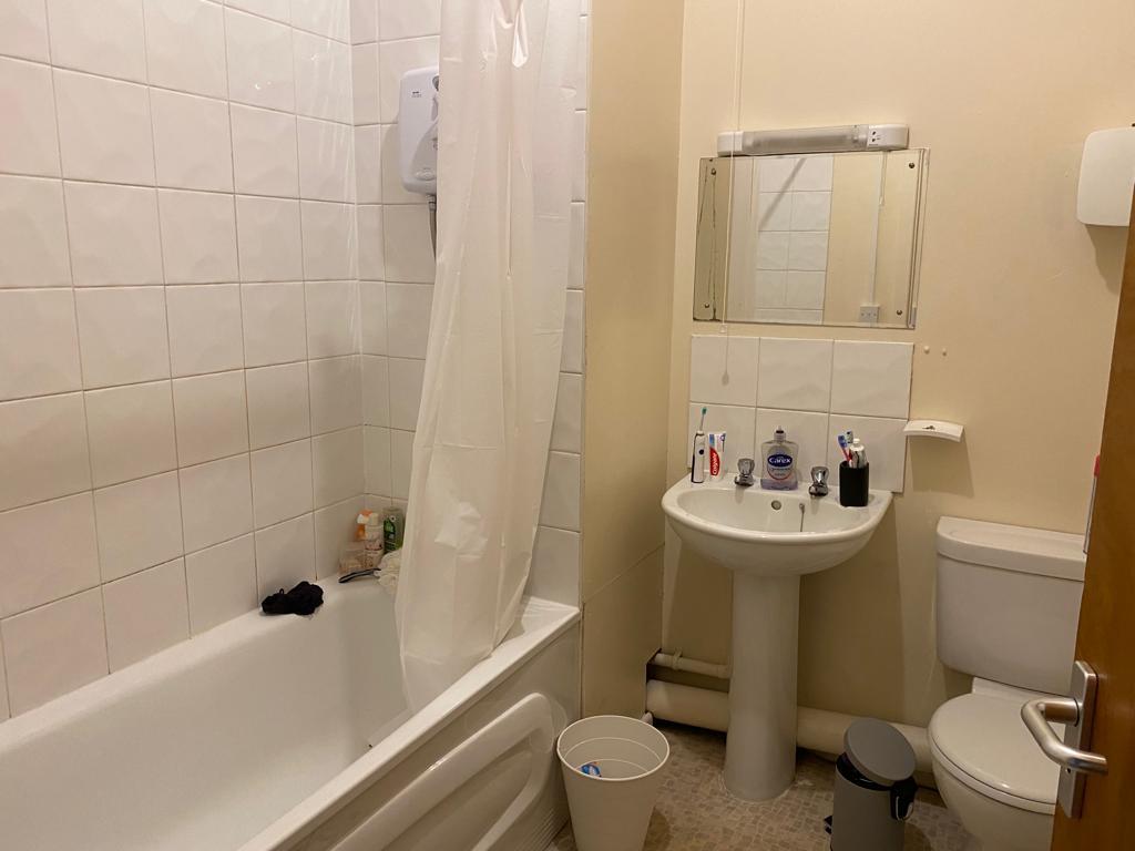 house - end terrace for sale wood road