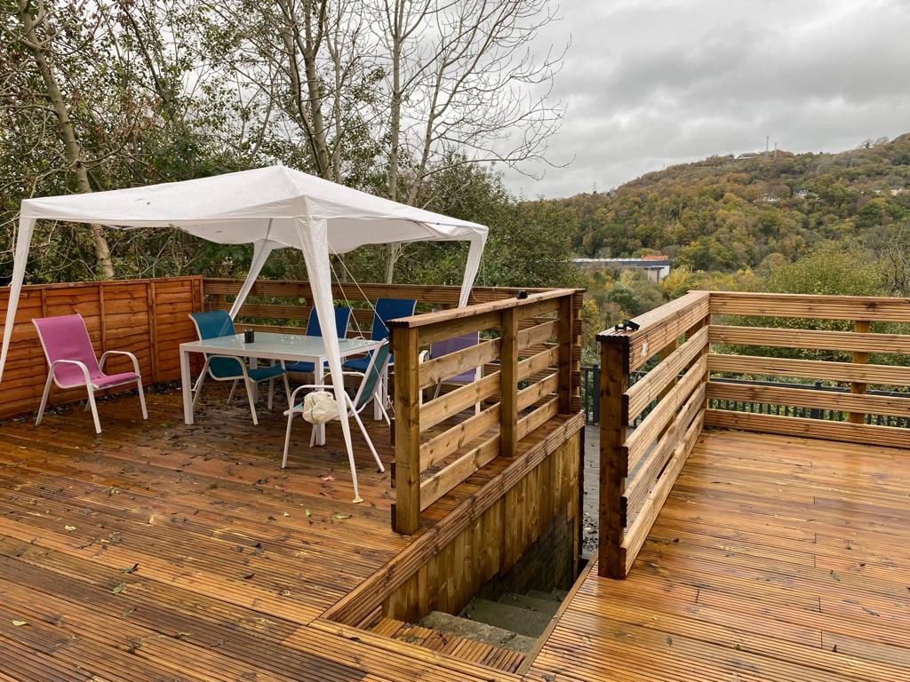 house - end terrace for sale wood road