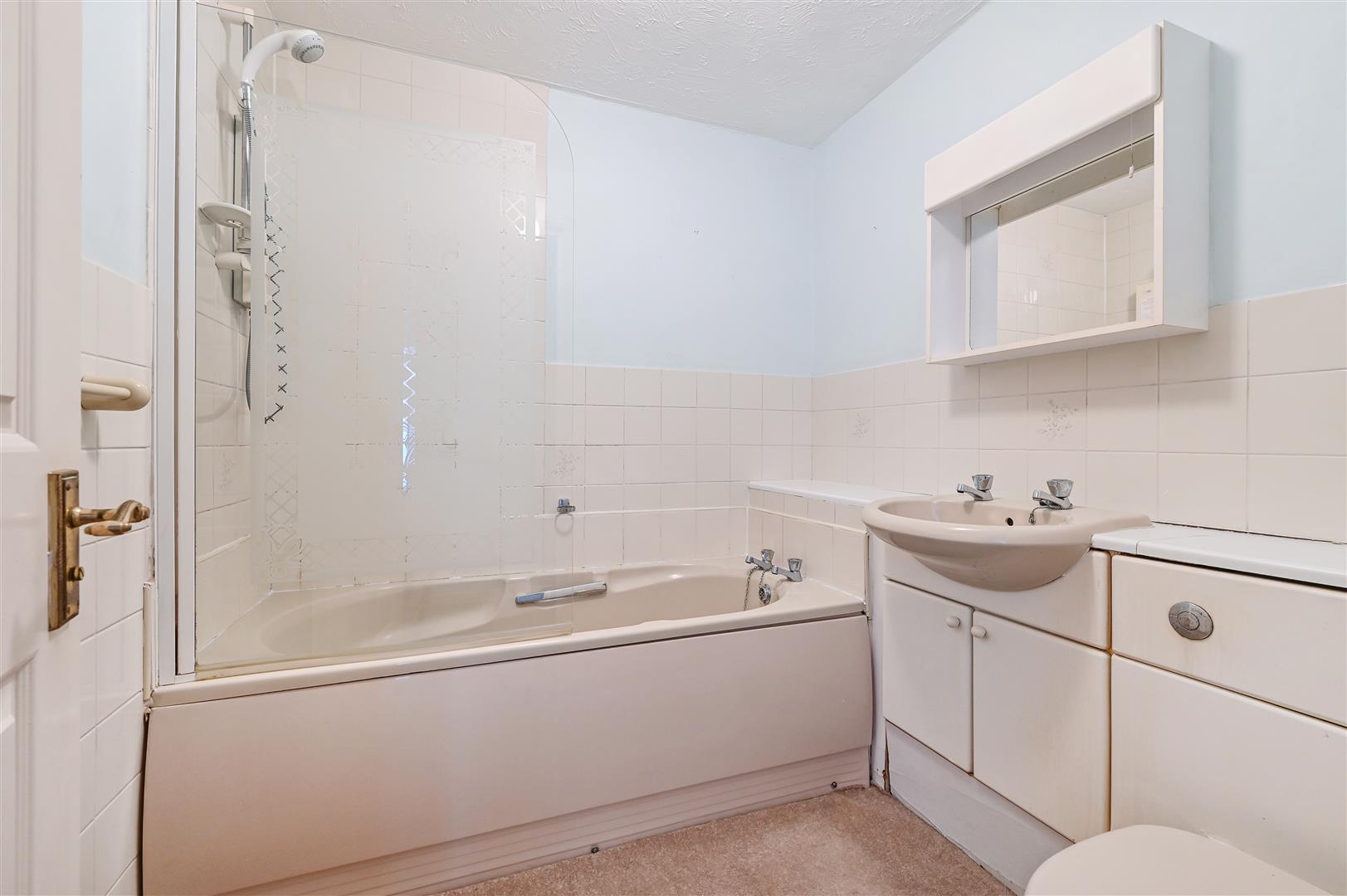 apartment for sale alexandra court