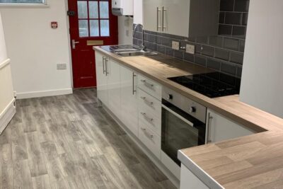 house - terraced for sale park street