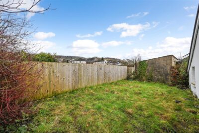 house - terraced for sale park street