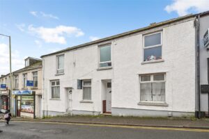 house - terraced for sale park street