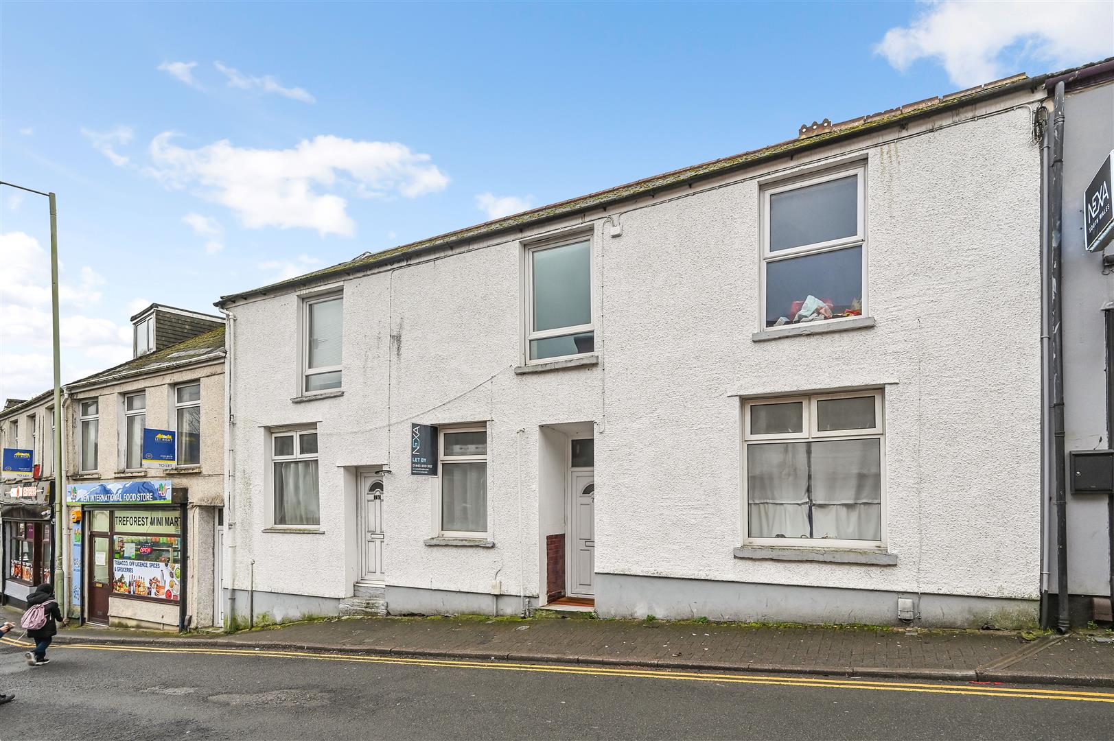 house - terraced for sale park street