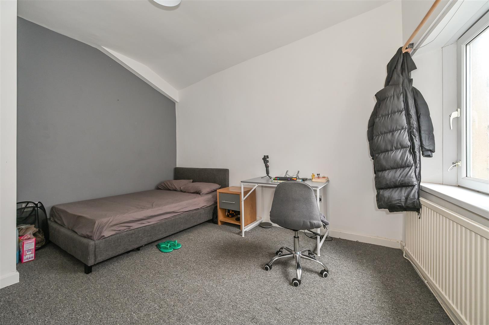 house - terraced for sale park street