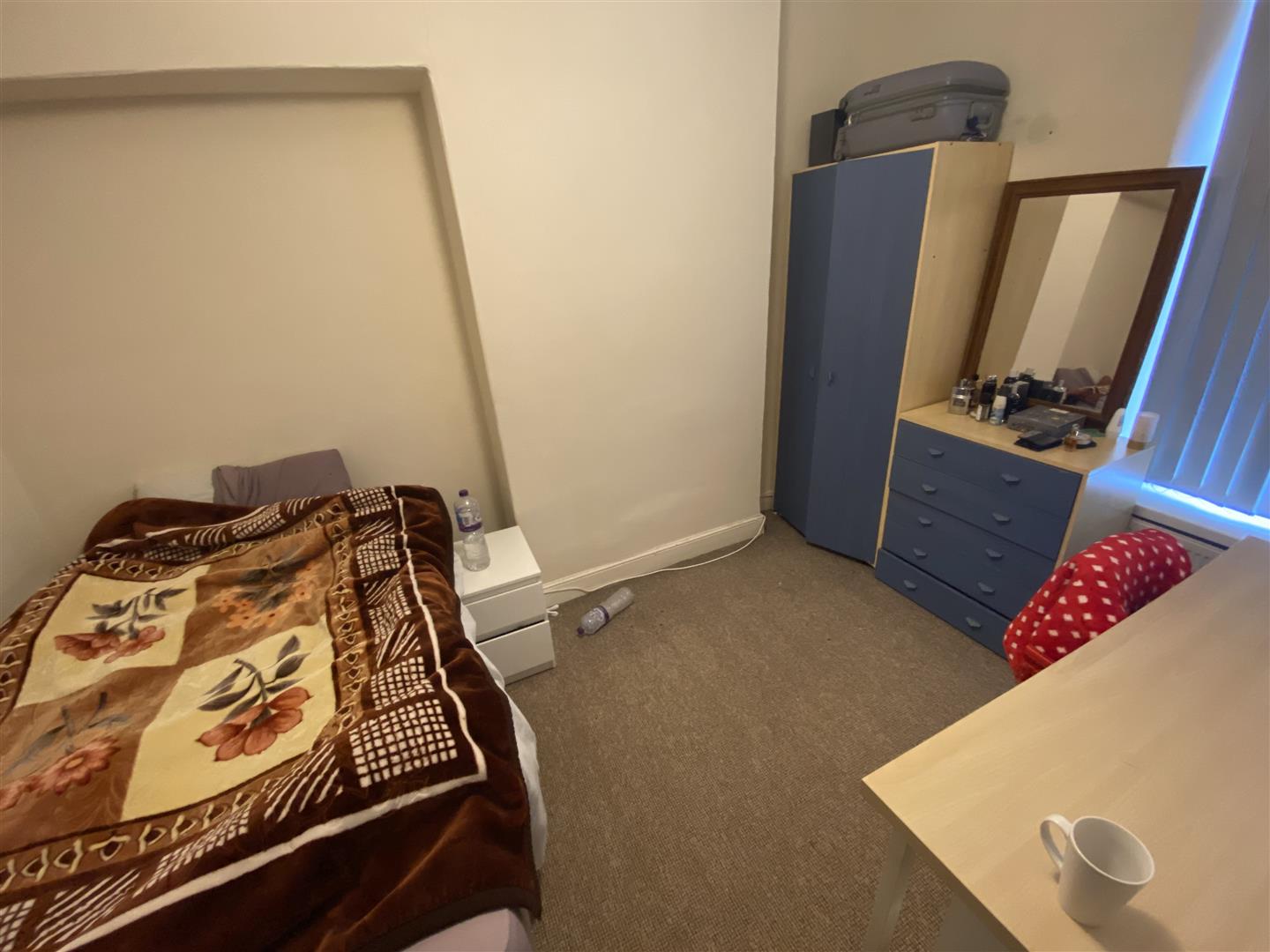 house - terraced for rent meadow street