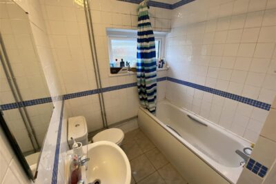 house - terraced for rent meadow street