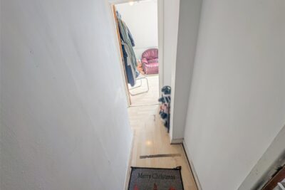 flat for sale wood road