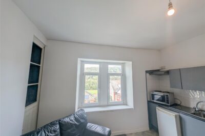 flat for sale wood road