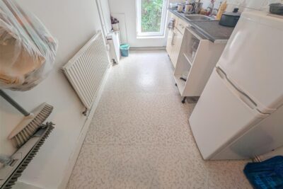 flat for sale wood road