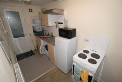 flat for sale wood road