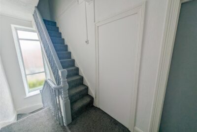 flat for sale wood road