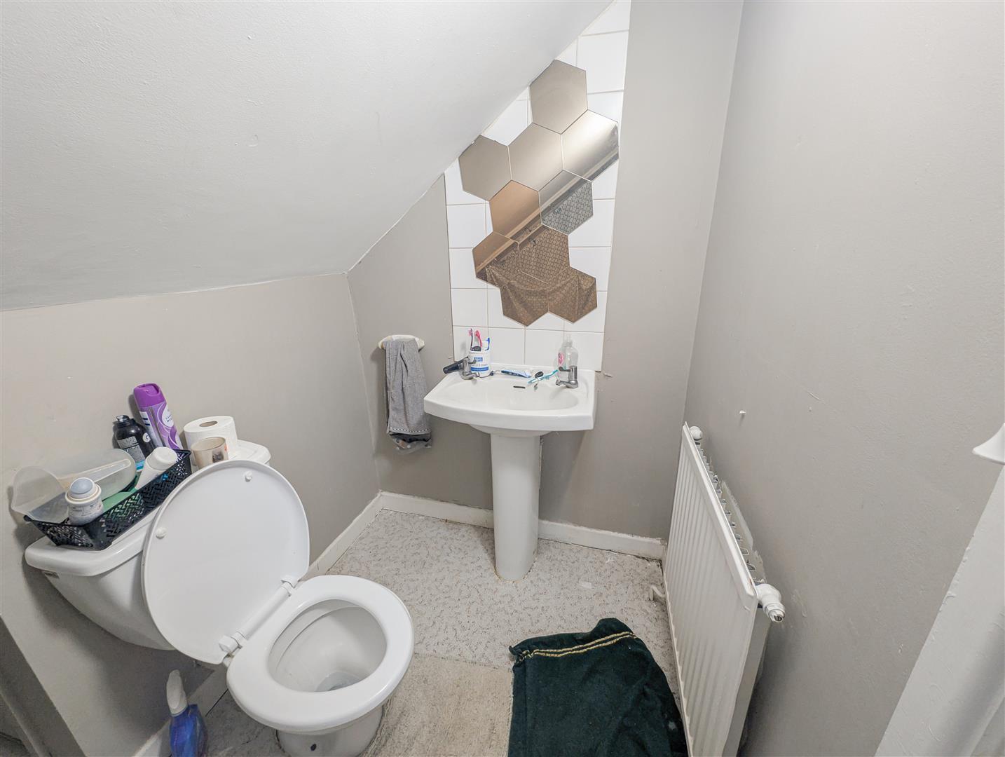 flat for sale wood road