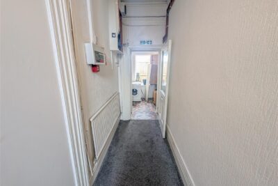 flat for sale wood road