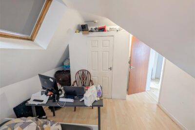 flat for sale wood road