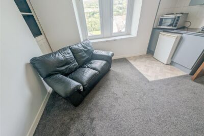 flat for sale wood road