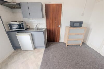 flat for sale wood road