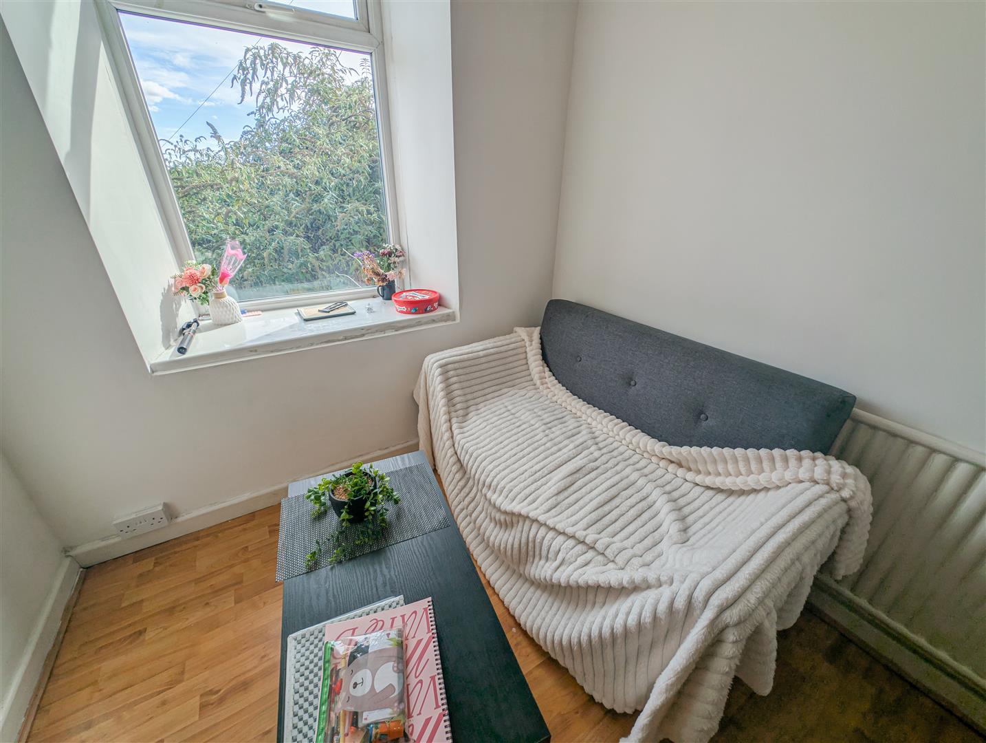 flat for sale wood road