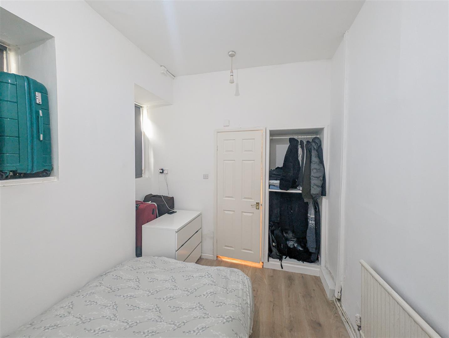flat for sale wood road