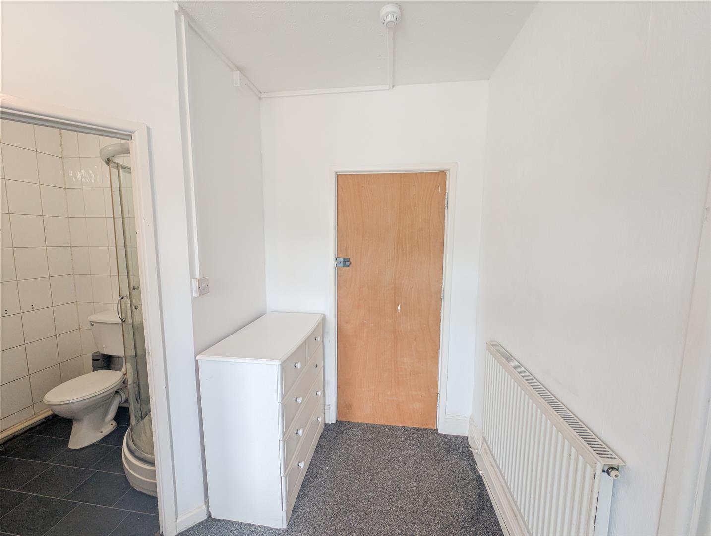 flat for sale wood road