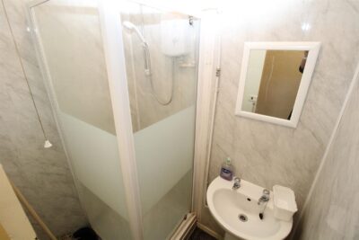 room for rent broadway