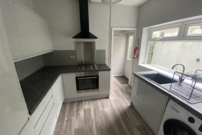 room for rent castle buildings