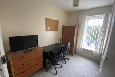 room for rent castle buildings