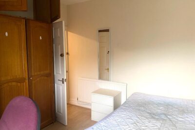 room for rent queen street