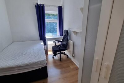 room for rent hilda street , pontypridd treforest, pontypridd,