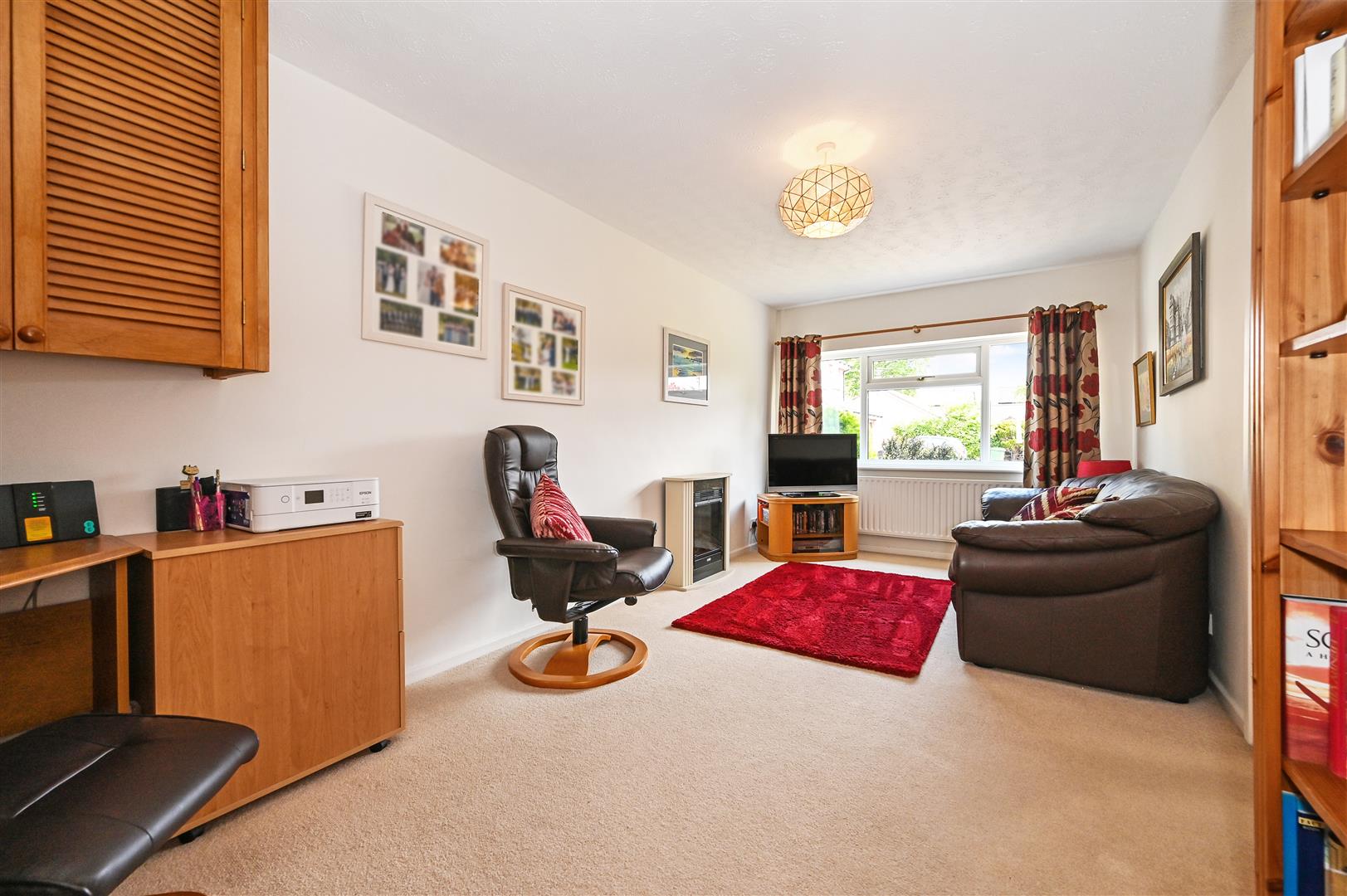 house for sale apollo close